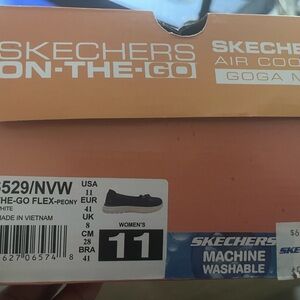 Skechers Women's On-The-Go Flex Peony - White